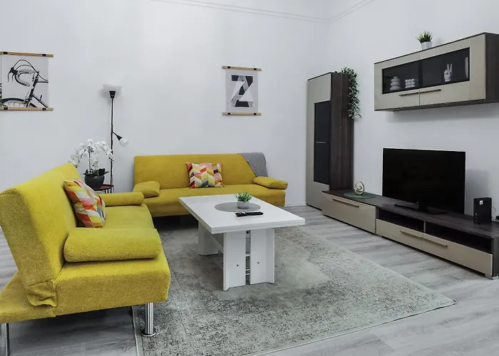 公寓 Delightful In The , We Would To Welcome To Our Large, Modern, And Quiet With Ac And High Speed Internet,walking Distance To The World-famous New York Cafe *