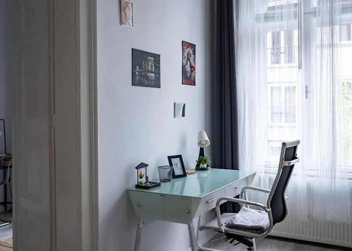 公寓 Delightful In The , We Would To Welcome To Our Large, Modern, And Quiet With Ac And High Speed Internet,walking Distance To The World-famous New York Cafe 布达佩斯