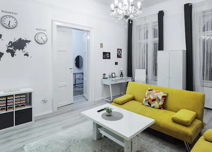 Delightful In The , We Would To Welcome To Our Large, Modern, And Quiet With Ac And High Speed Internet,walking Distance To The World-famous New York Cafe 公寓 *