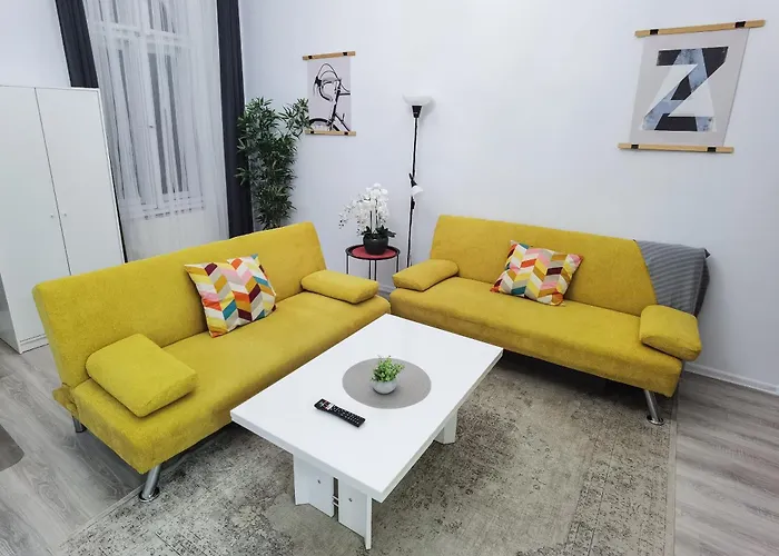 Delightful In The , We Would To Welcome To Our Large, Modern, And Quiet With Ac And High Speed Internet,walking Distance To The World-famous New York Cafe 公寓 *