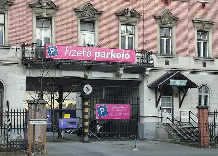 Delightful In The , We Would To Welcome To Our Large, Modern, And Quiet With Ac And High Speed Internet,walking Distance To The World-famous New York Cafe 公寓 *