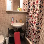 Delightful In The , We Would To Welcome To Our Large, Modern, And Quiet With Ac And High Speed Internet,walking Distance To The World-famous New York Cafe
